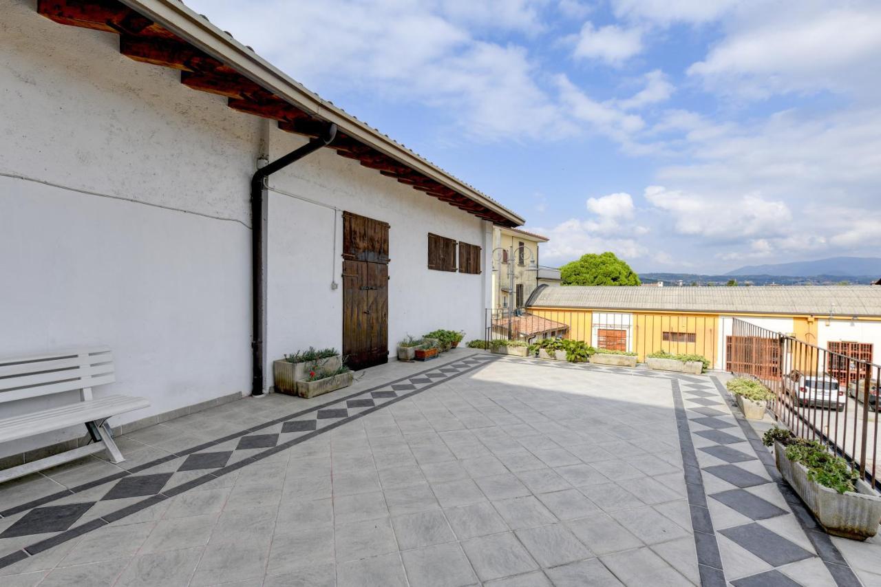 Appartamento In Piazza Moniga del Garda Экстерьер фото